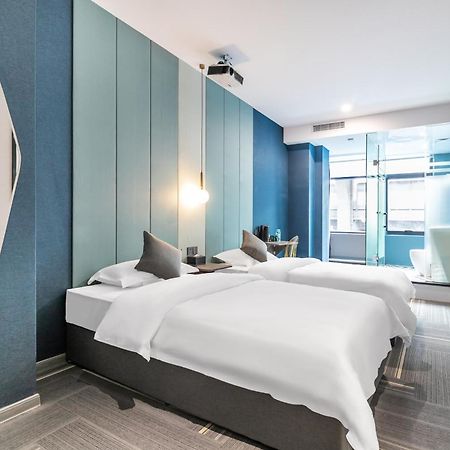 Puzzle Hotel Guangzhou Fenghuang New Village Subway Station Εξωτερικό φωτογραφία