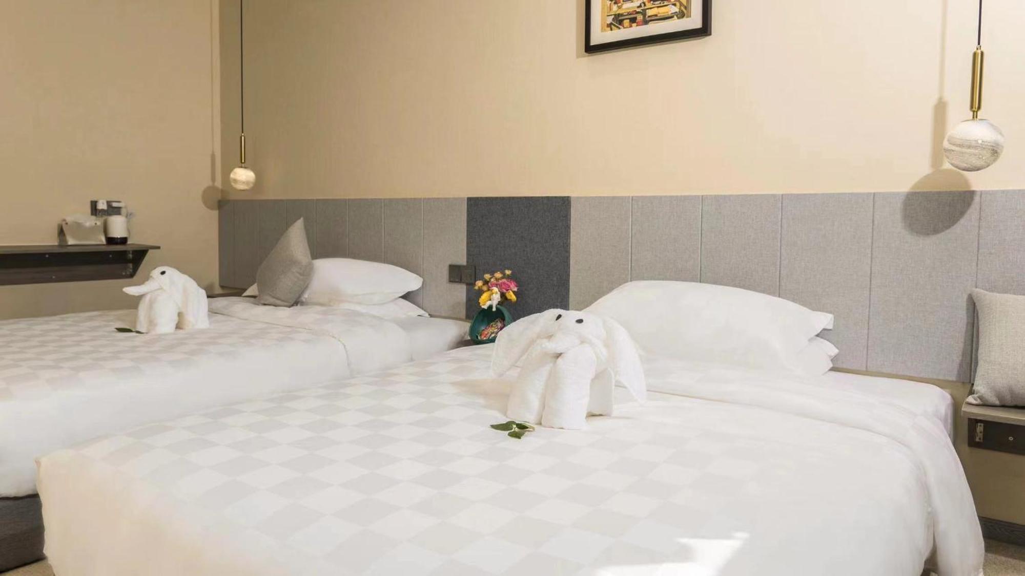 Puzzle Hotel Guangzhou Fenghuang New Village Subway Station Εξωτερικό φωτογραφία