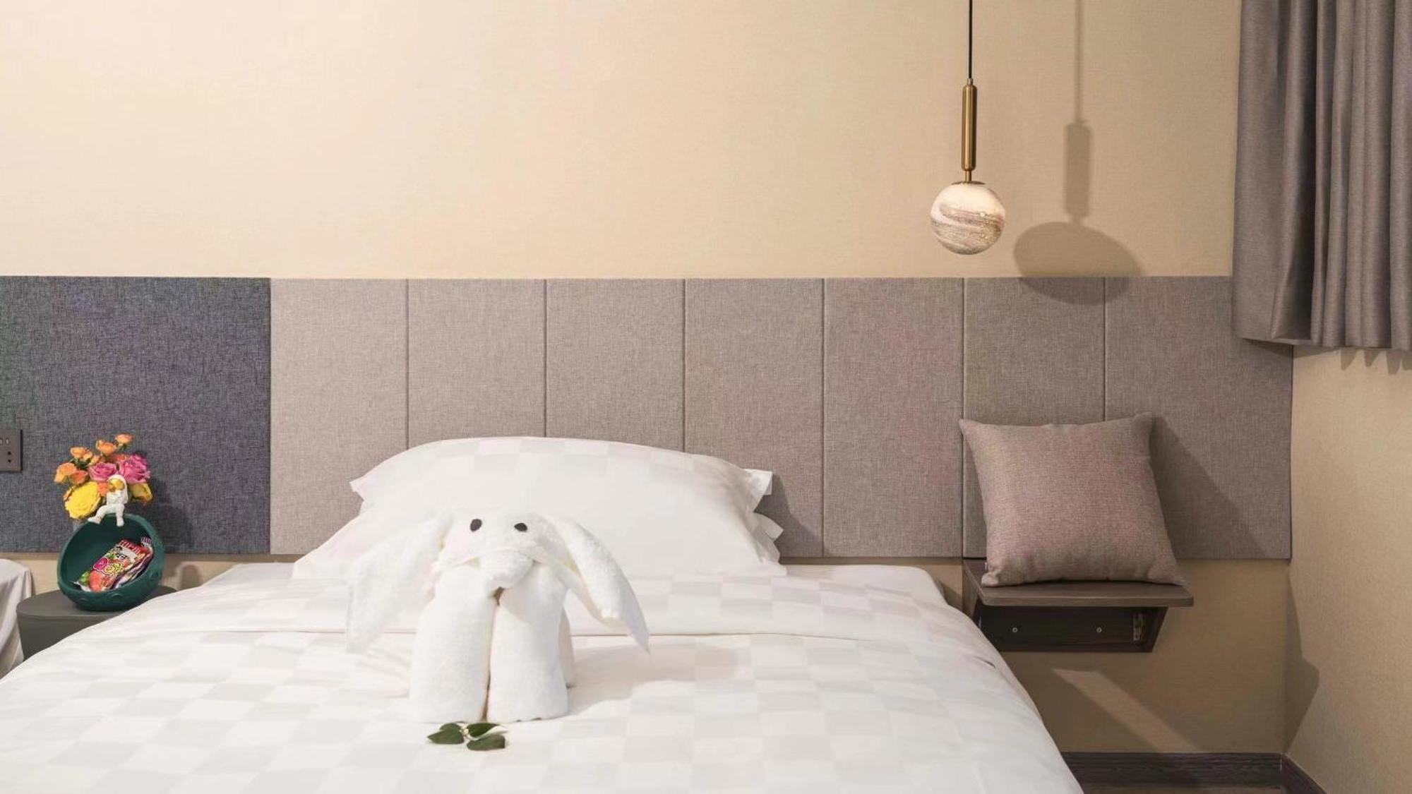 Puzzle Hotel Guangzhou Fenghuang New Village Subway Station Εξωτερικό φωτογραφία