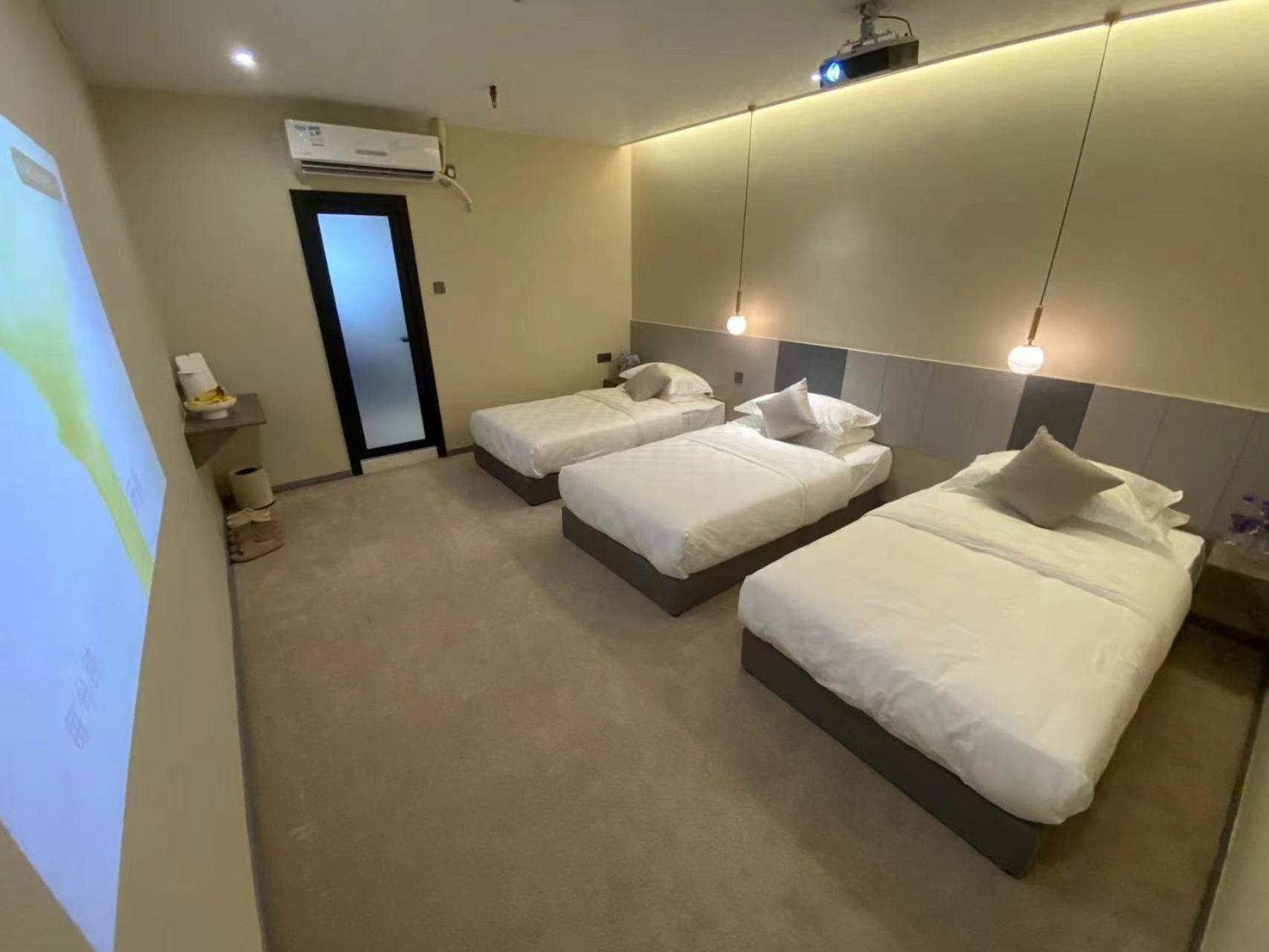 Puzzle Hotel Guangzhou Fenghuang New Village Subway Station Εξωτερικό φωτογραφία