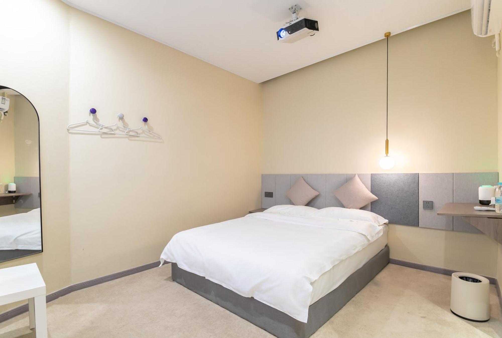 Puzzle Hotel Guangzhou Fenghuang New Village Subway Station Εξωτερικό φωτογραφία